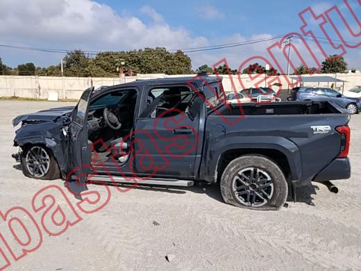 TOYOTA TACOMA 2024, foto 8 de 19