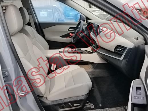 NISSAN X-TRAIL 2025, foto 12 de 19