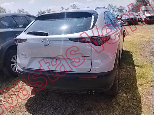 MAZDA CX30 2025, foto 6 de 19