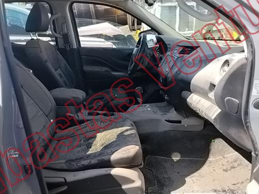 NISSAN FRONTIER 2021, foto 12 de 19