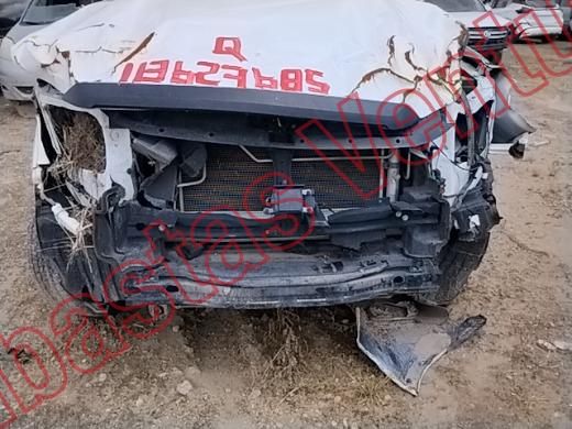 NISSAN FRONTIER 2025, foto 18 de 19