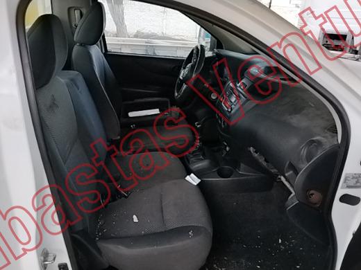 NISSAN NP 300 2021, foto 12 de 19
