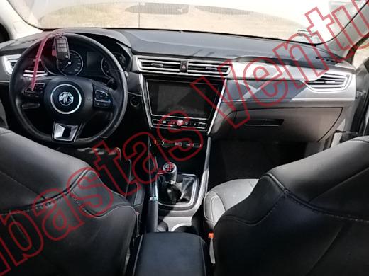 MG MG5 2023, foto 14 de 19