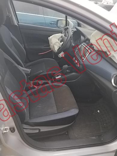 NISSAN VERSA 2025, foto 12 de 19