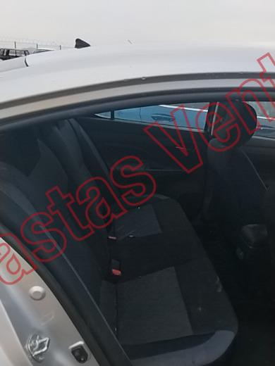 NISSAN VERSA 2025, foto 13 de 19