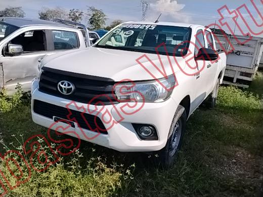 TOYOTA HILUX 2023, foto 1 de 19