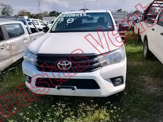 TOYOTA HILUX 2023, foto 2 de 19