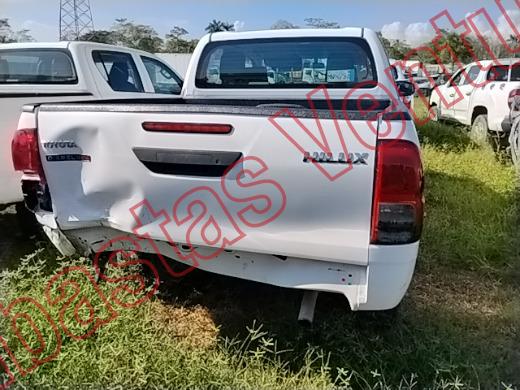 TOYOTA HILUX 2023, foto 6 de 19