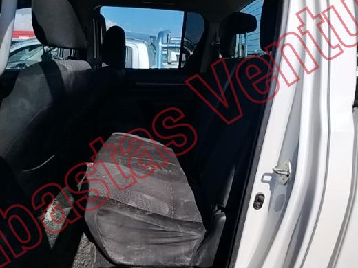 TOYOTA HILUX 2023, foto 16 de 19