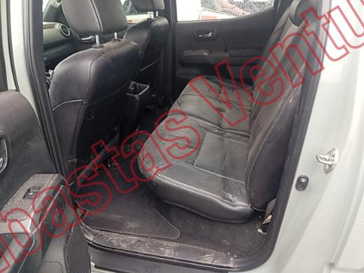 TOYOTA TACOMA 2022, foto 16 de 19