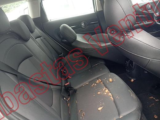 MINI CLUBMAN 2024, foto 13 de 19
