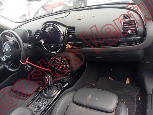 MINI CLUBMAN 2024, foto 14 de 19