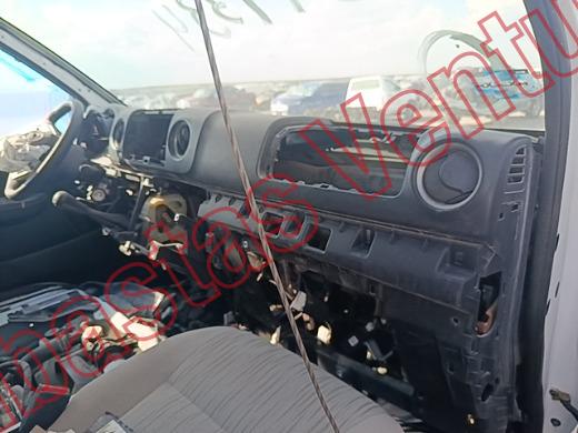NISSAN URVAN 2023, foto 14 de 19