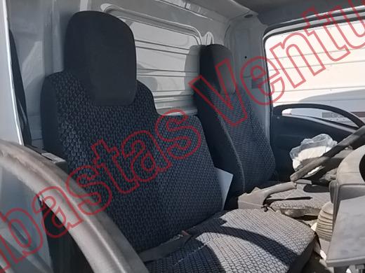 ISUZU ELF  2026, foto 13 de 19