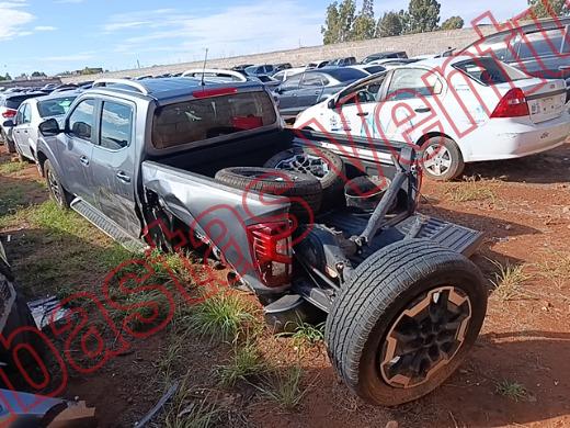 NISSAN FRONTIER 2025, foto 8 de 19