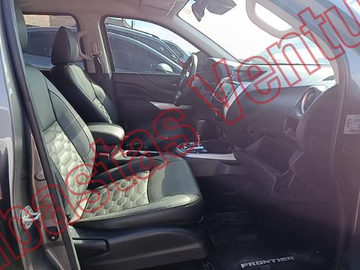 NISSAN FRONTIER 2025, foto 12 de 19