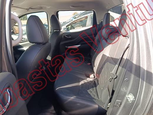 NISSAN FRONTIER 2025, foto 16 de 19