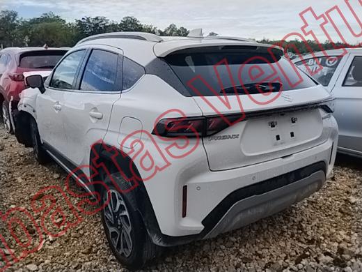 SUZUKI FRONX 2025, foto 7 de 19