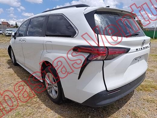 TOYOTA SIENNA 2022, foto 7 de 19