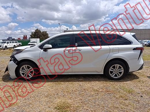 TOYOTA SIENNA 2022, foto 8 de 19