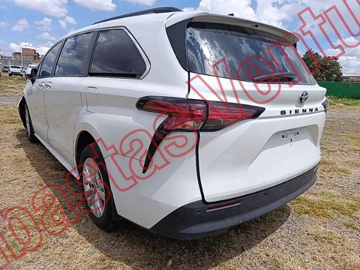 TOYOTA SIENNA 2022, foto 19 de 19