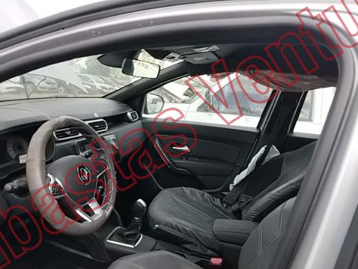 RENAULT DUSTER 2025, foto 17 de 19
