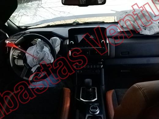 MITSUBISHI L200 2025, foto 14 de 19