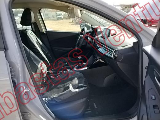 MAZDA MAZDA 2 2026, foto 12 de 19