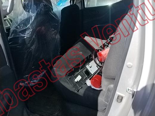 NISSAN FRONTIER 2025, foto 16 de 19