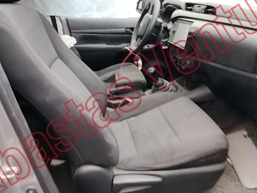 TOYOTA PICK UP 2021, foto 12 de 19