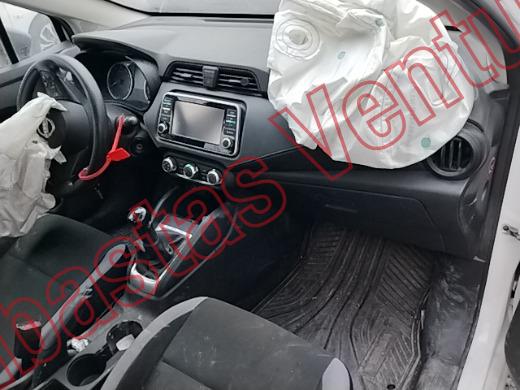 NISSAN VERSA 2025, foto 14 de 19