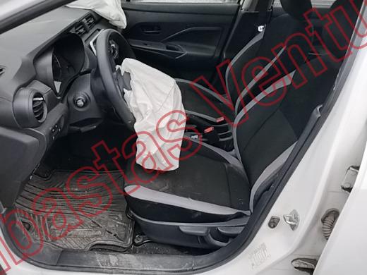 NISSAN VERSA 2025, foto 17 de 19