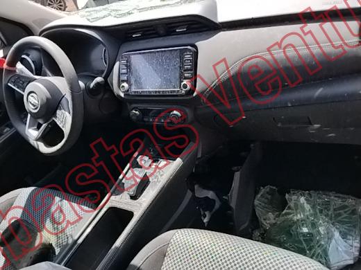 NISSAN KICKS 2025, foto 14 de 19