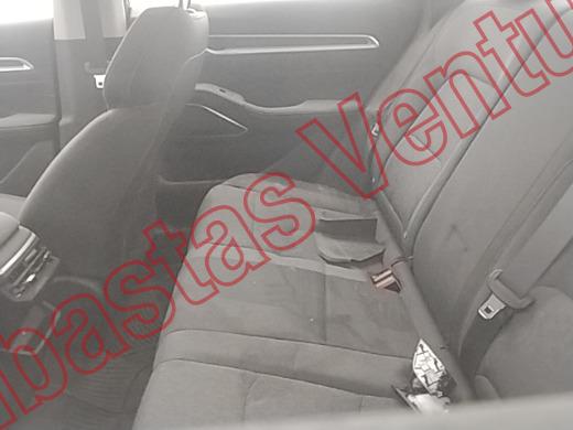 GEELY EMGRAND  2026, foto 16 de 19
