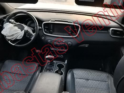 KIA SORENTO  2017, foto 14 de 19