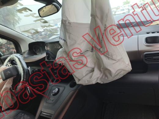 PEUGEOT RIFTER 2024, foto 14 de 19