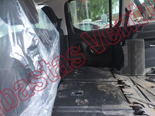 PEUGEOT RIFTER 2024, foto 16 de 19