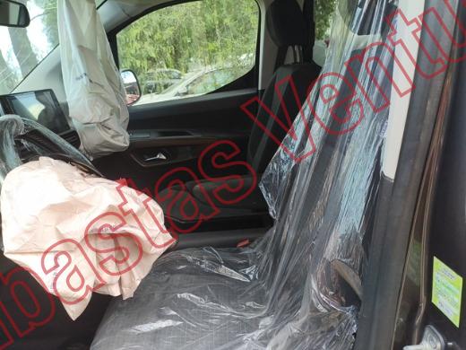 PEUGEOT RIFTER 2024, foto 17 de 19
