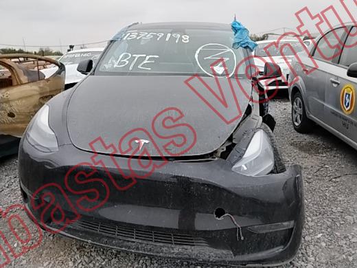 TESLA Y 2025, foto 2 de 19
