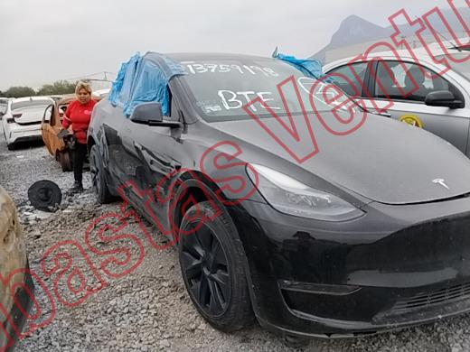 TESLA Y 2025, foto 3 de 19
