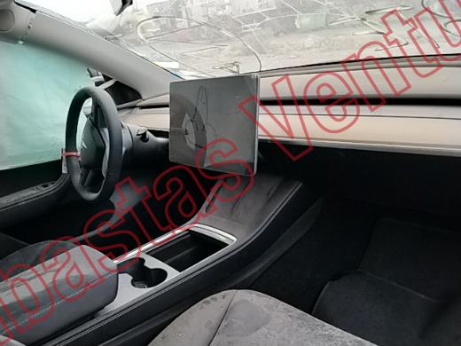 TESLA Y 2025, foto 14 de 19
