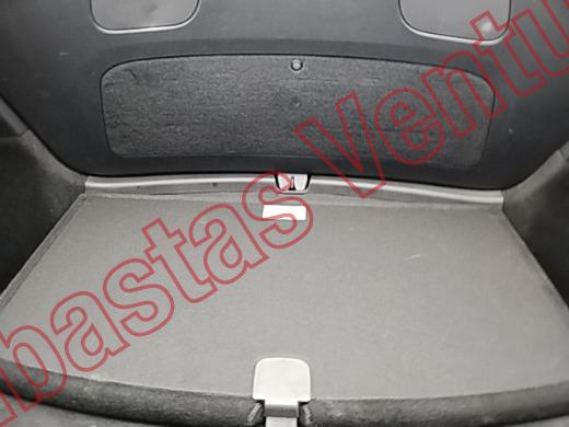 TESLA Y 2025, foto 15 de 19