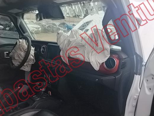 JEEP WRANGLER 2023, foto 14 de 19