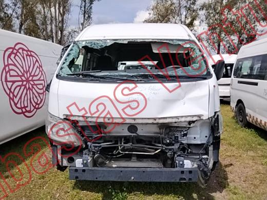 NISSAN URVAN 2022, foto 2 de 19