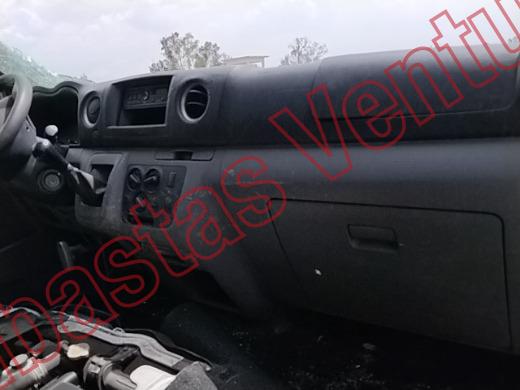NISSAN URVAN 2022, foto 14 de 19