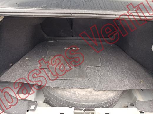 NISSAN SENTRA 2025, foto 15 de 19