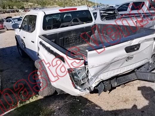 NISSAN FRONTIER 2024, foto 7 de 19