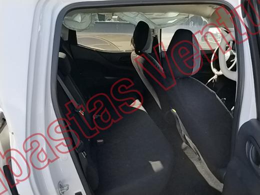 NISSAN FRONTIER 2024, foto 13 de 19