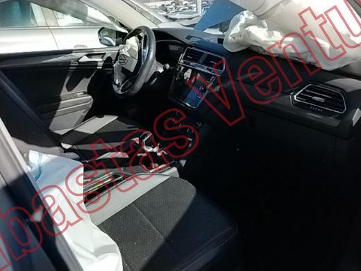 VOLKSWAGEN TIGUAN 2024, foto 12 de 19
