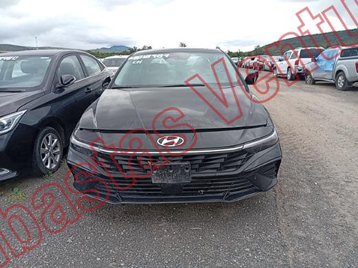 HYUNDAI ELANTRA 2025, foto 2 de 19
